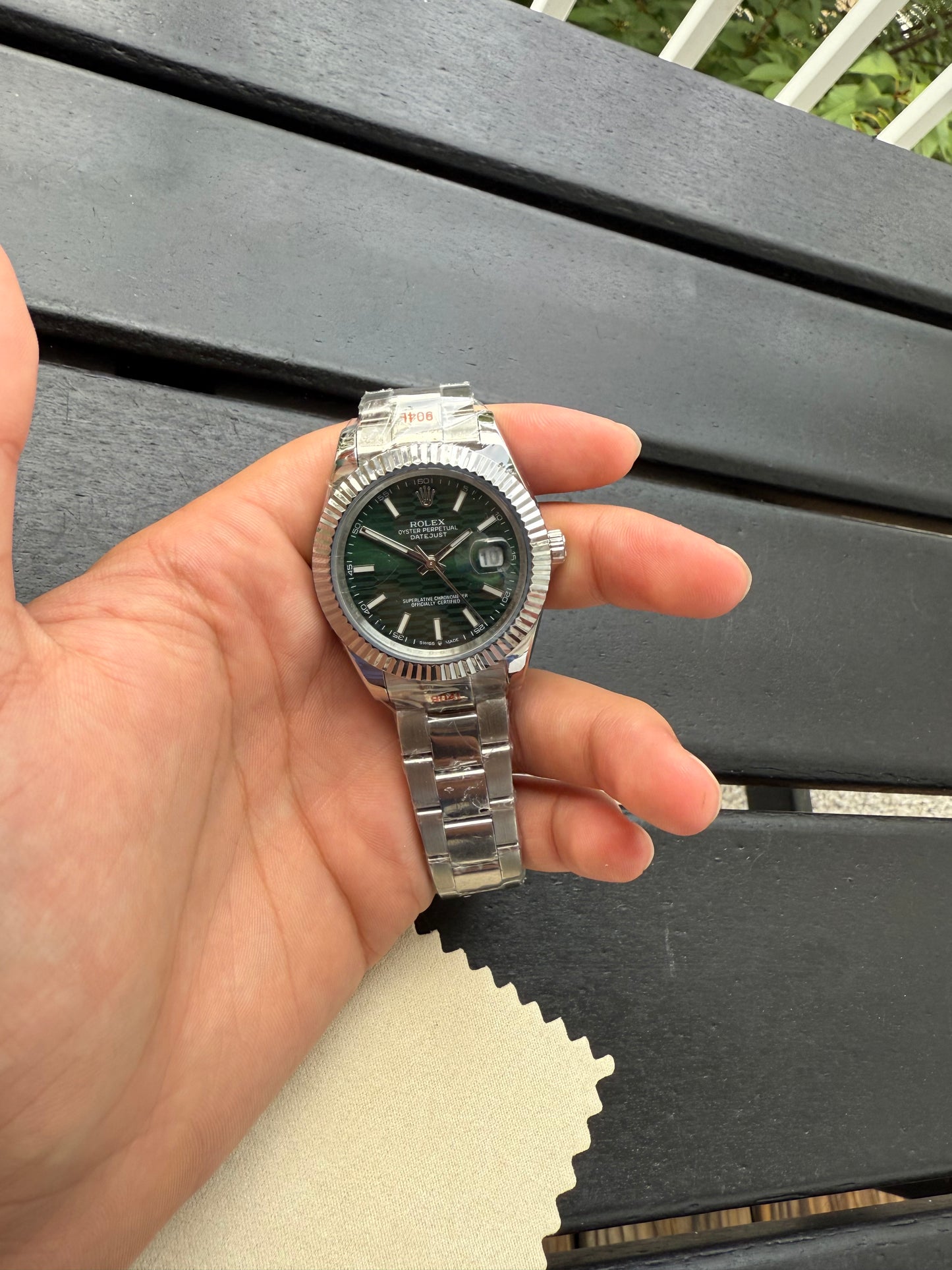 Deluxe Green Dial Luxury Watch ⌚